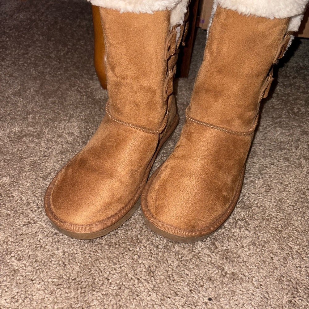 Arizona Jean Company Tan Winter Boots